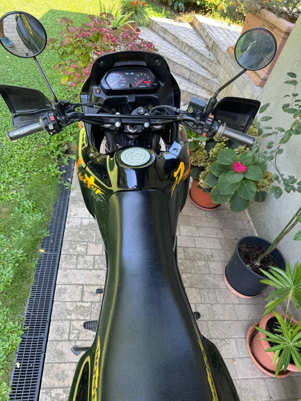Honda NX 650 Dominator (1991 - 95) (6)