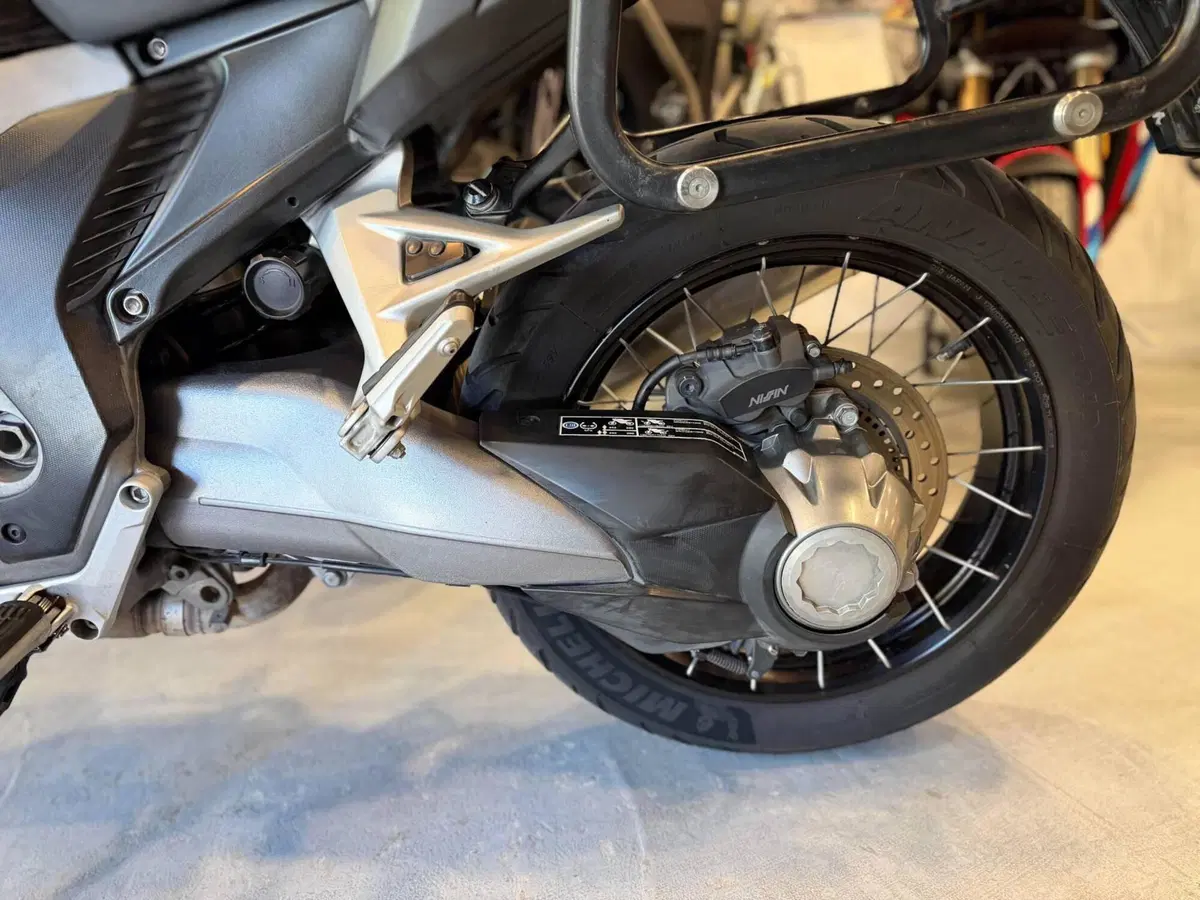 Honda Crosstourer DCT ABS L.E. (2011 - 14) (17)