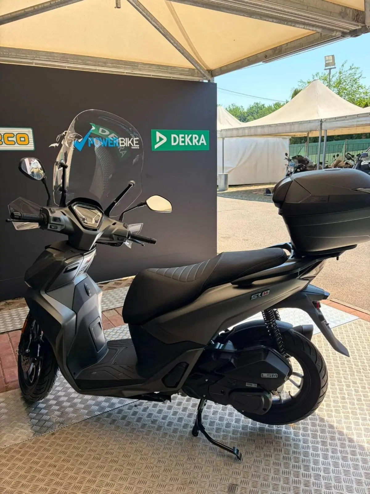 Voge Sfida SR16 200 (2025 - 26) (14)