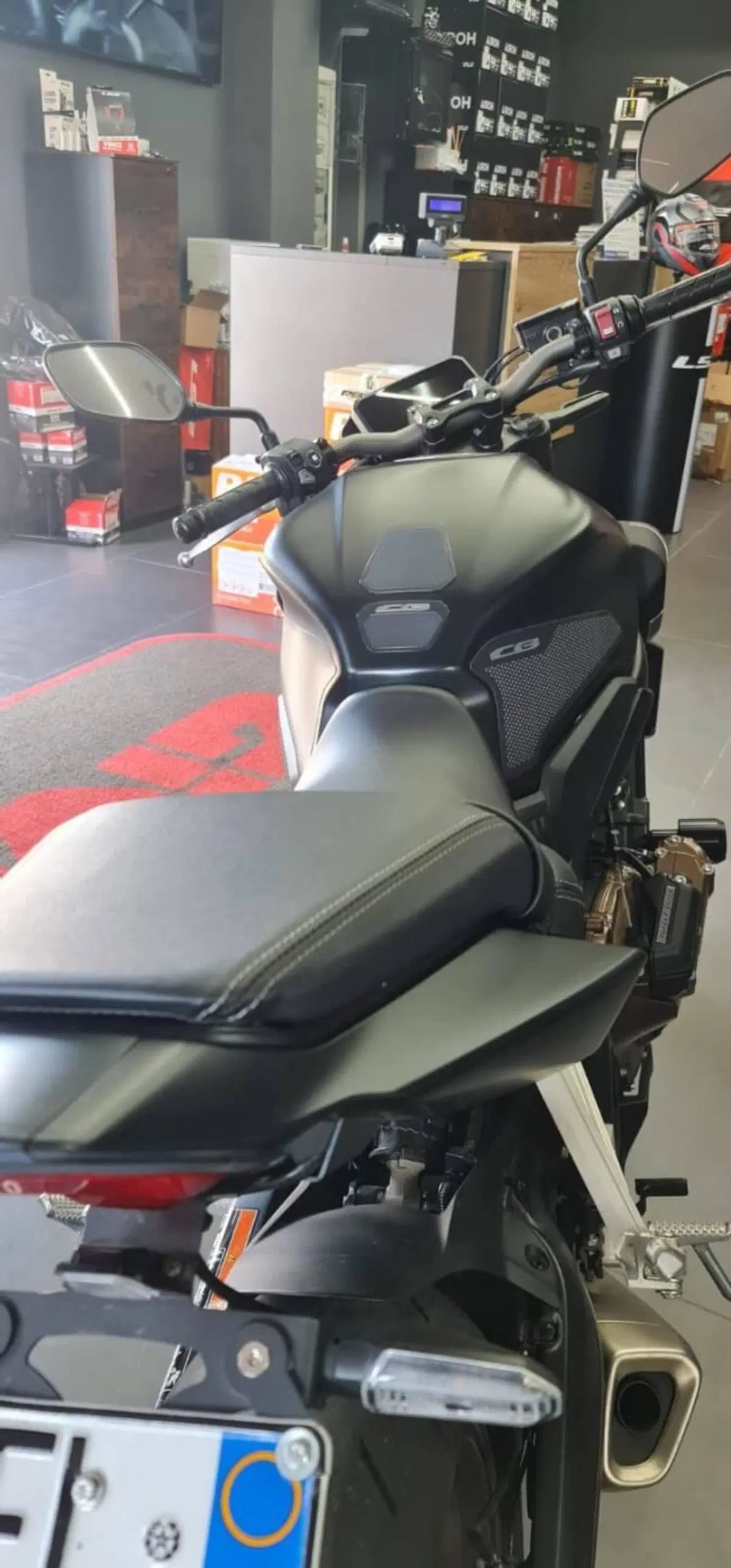 Honda CB 650 R (2024 - 25) (12)