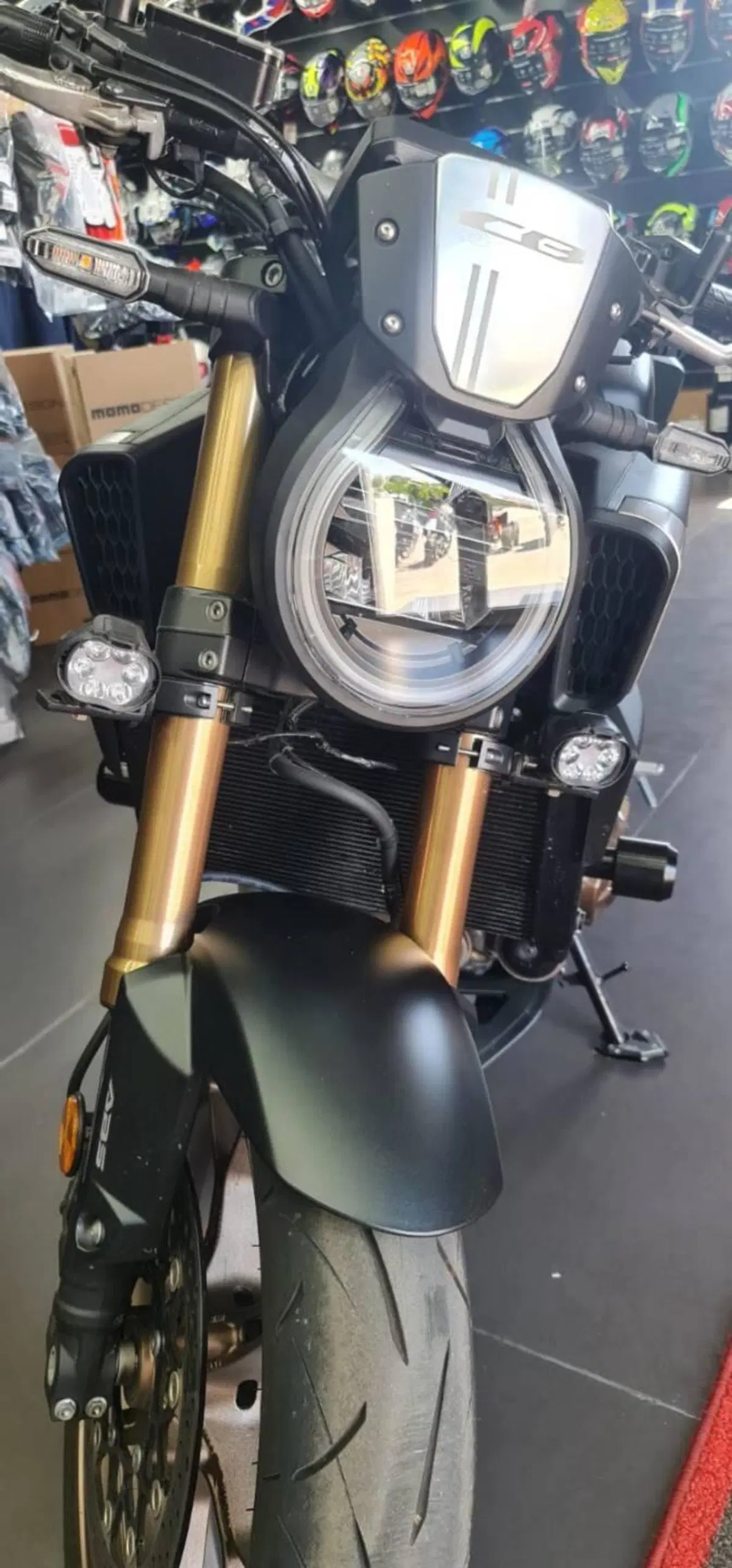 Honda CB 650 R (2024 - 25) (15)