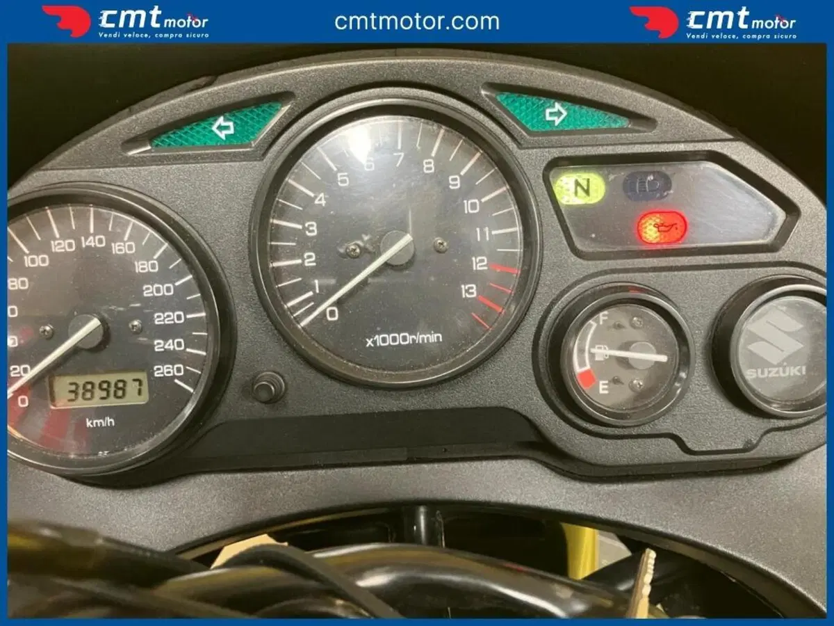 Suzuki GSX 750 F (1999 - 06) (5)