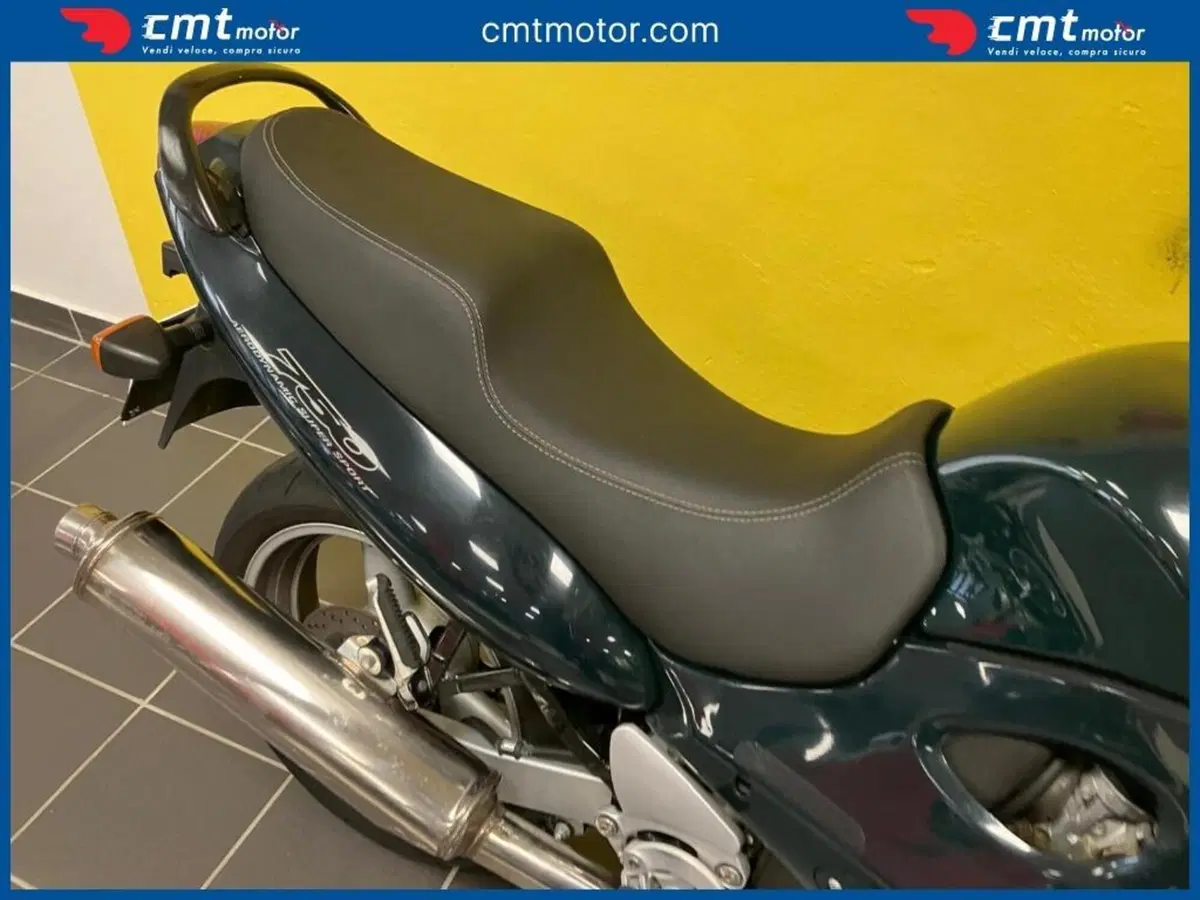 Suzuki GSX 750 F (1999 - 06) (9)