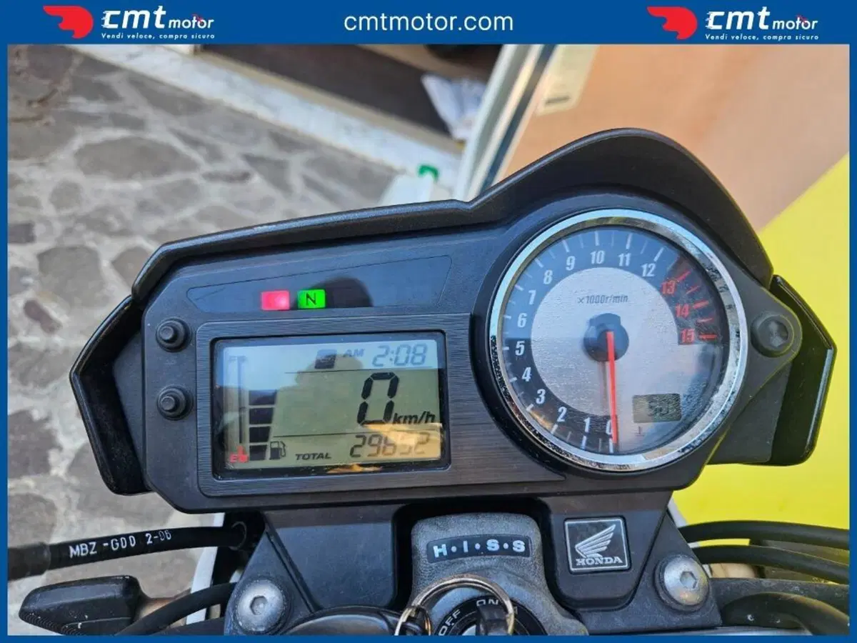 Honda Hornet 600 (2005 - 06) (5)