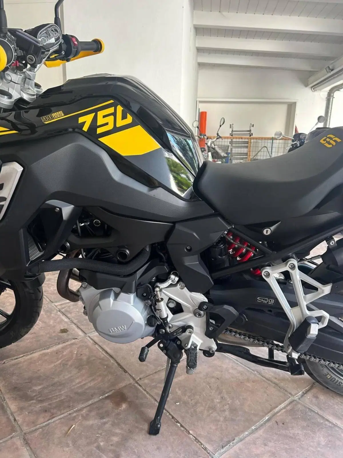 Bmw F 750 GS Edition 40 Years GS (2021) (7)