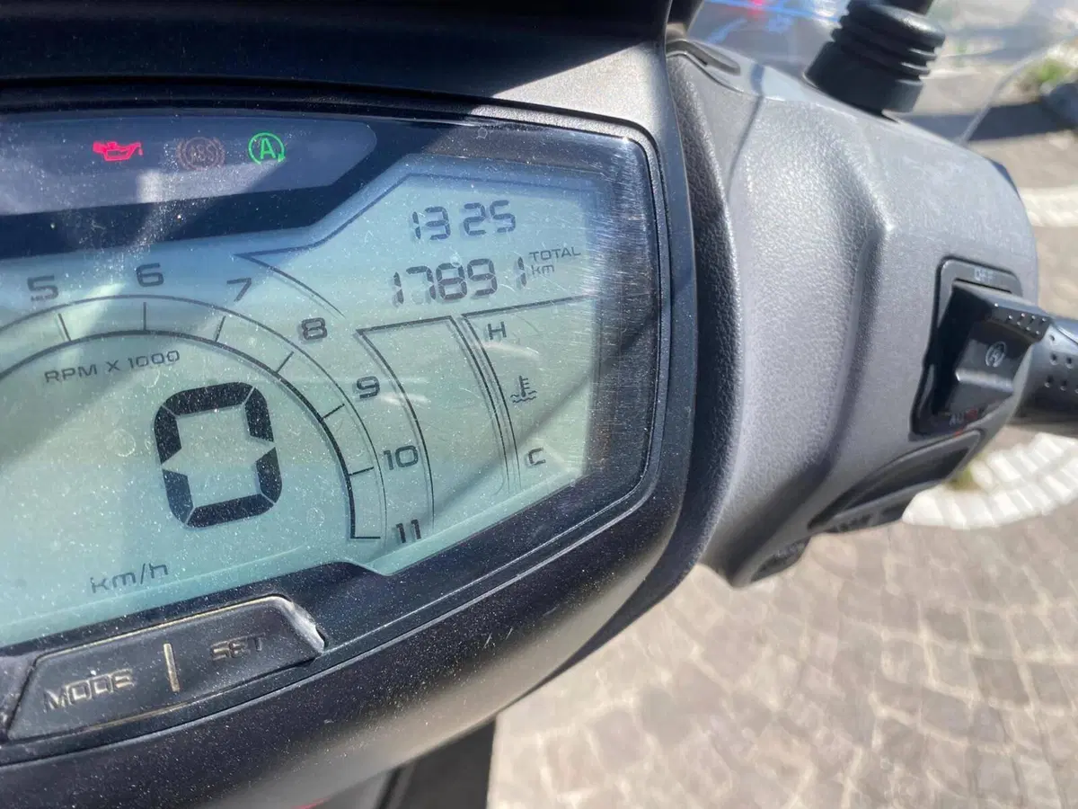 Piaggio Medley 150 S ABS (2021 - 25) (3)