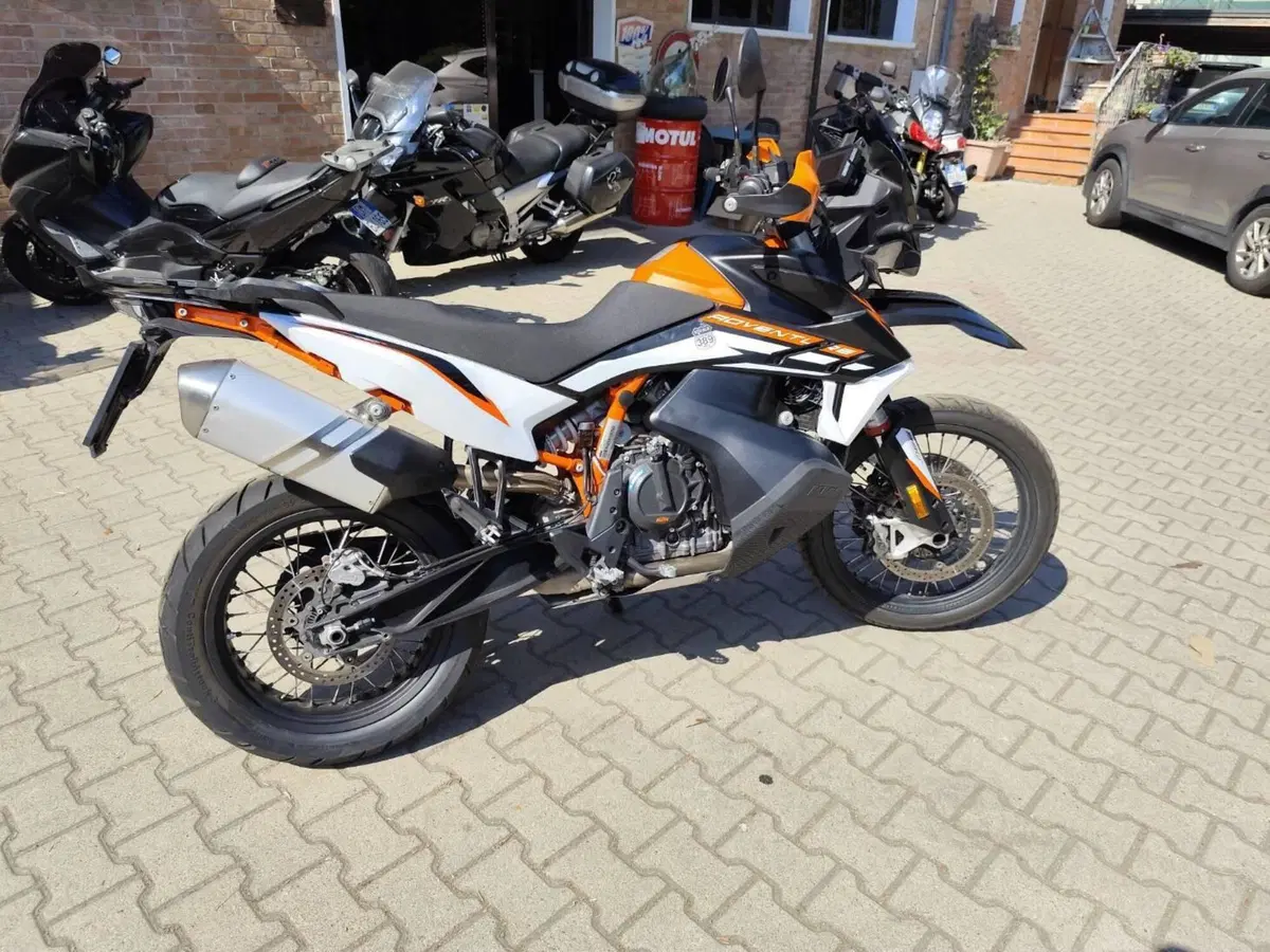 KTM 890 Adventure R (2021) (3)