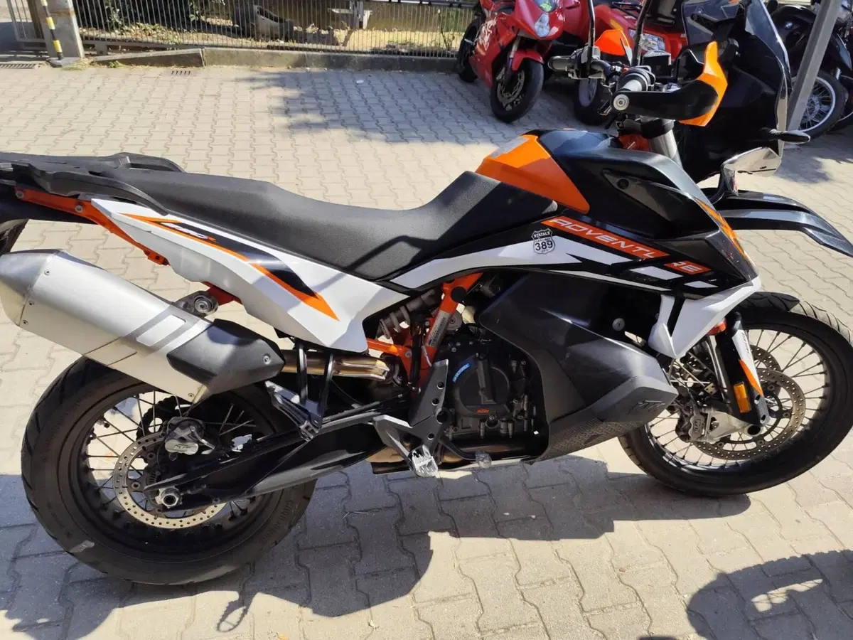 KTM 890 Adventure R (2021) (8)