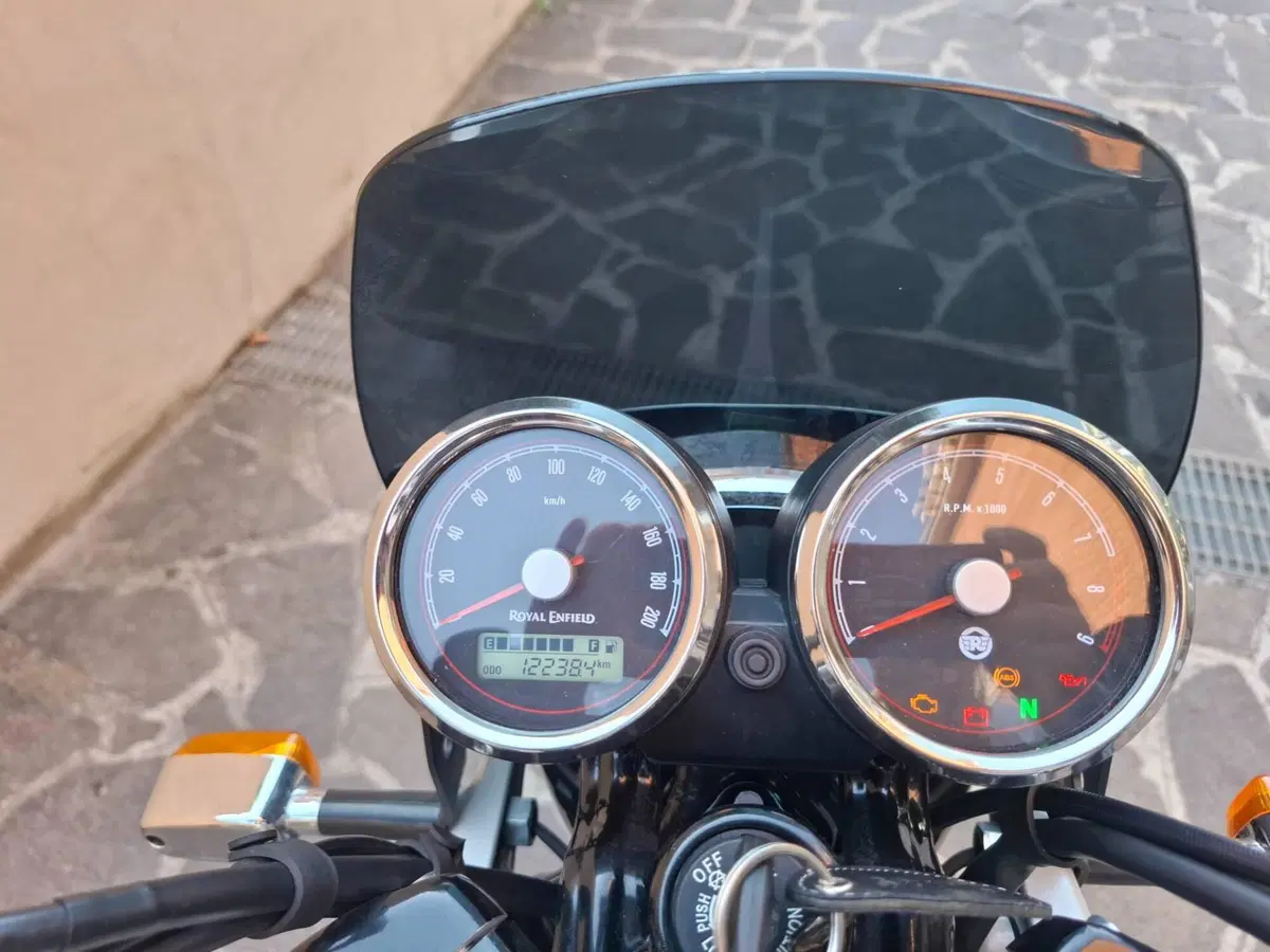 Royal Enfield Interceptor 650 (2021 - 26)