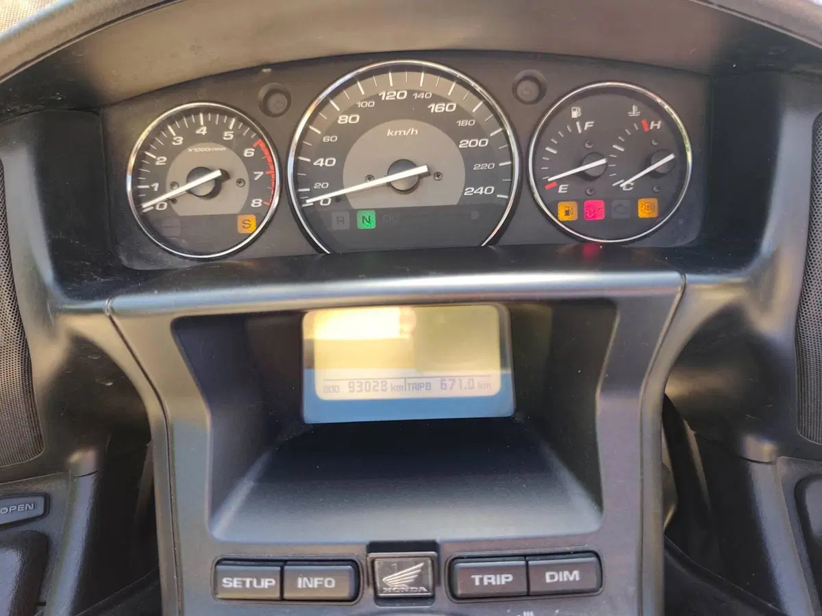 Honda GL 1800 F6C ABS (2014 - 16) (6)