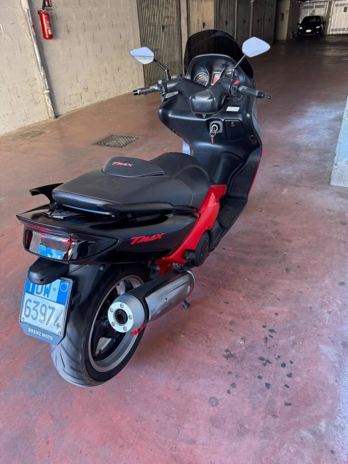 Yamaha T-Max 500 Black Max (2006 - 07) (3)