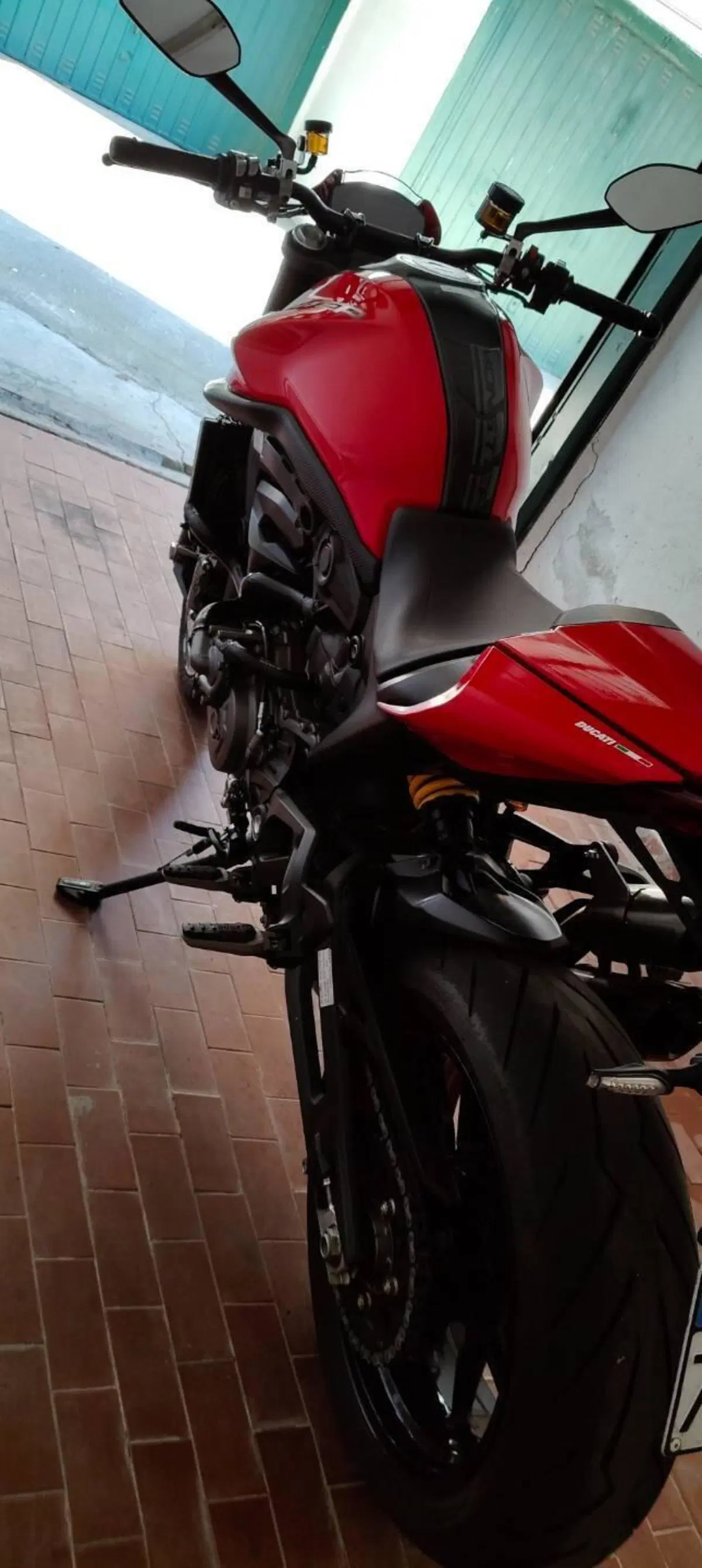 Ducati Monster 937 + (2021 - 25)