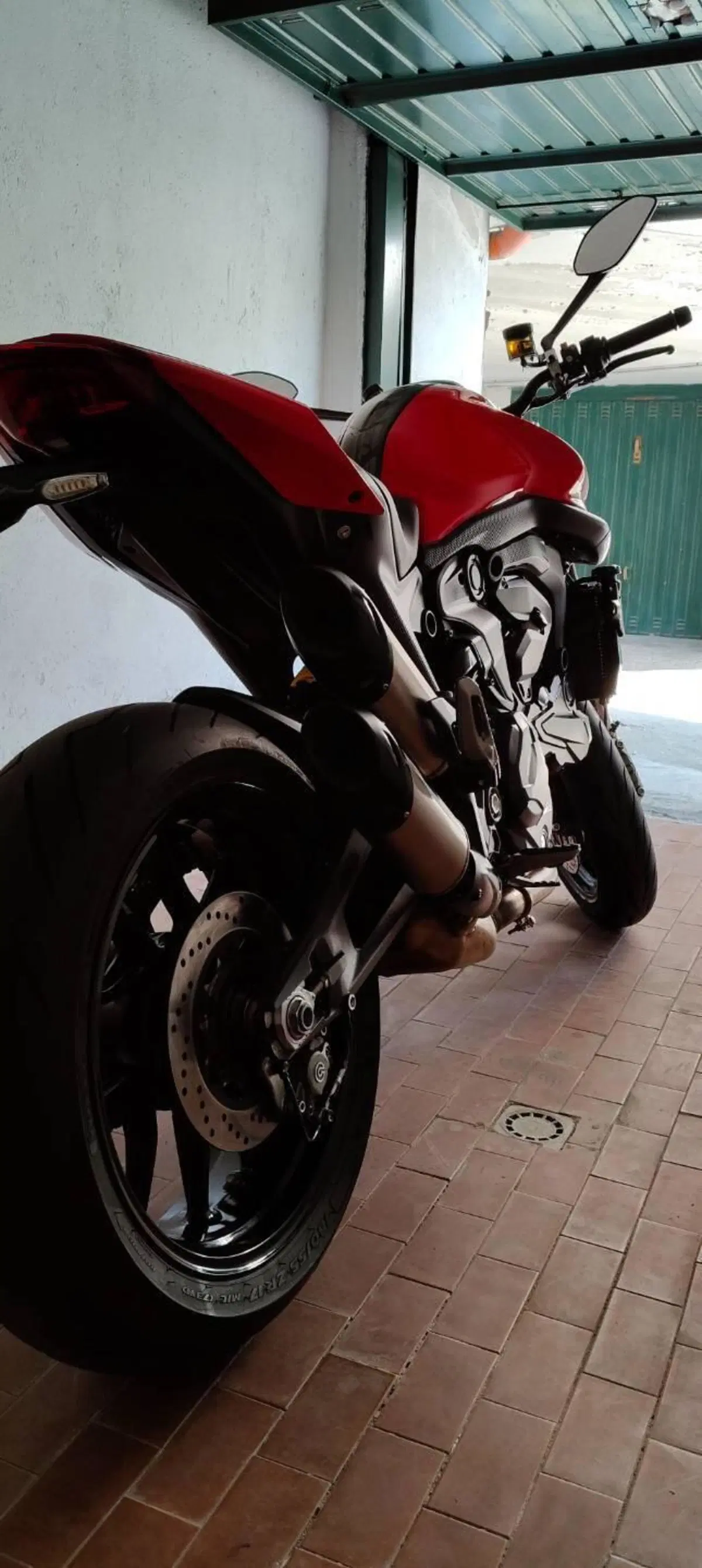 Ducati Monster 937 + (2021 - 25) (2)