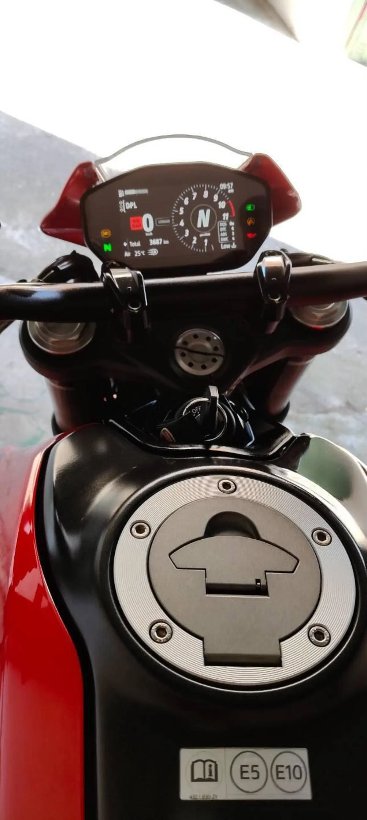 Ducati Monster 937 + (2021 - 25) (7)