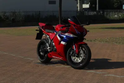 Honda CBR 600 RR (2024 - 26) usata
