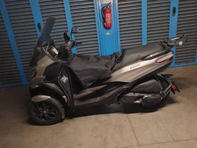 Piaggio MP3 400 ABS Hpe (2023 - 25) usata