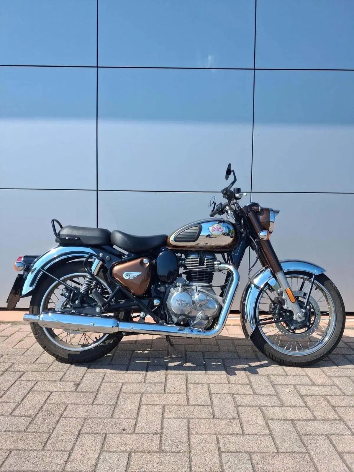Royal Enfield Classic 350 (2021 - 26) (4)