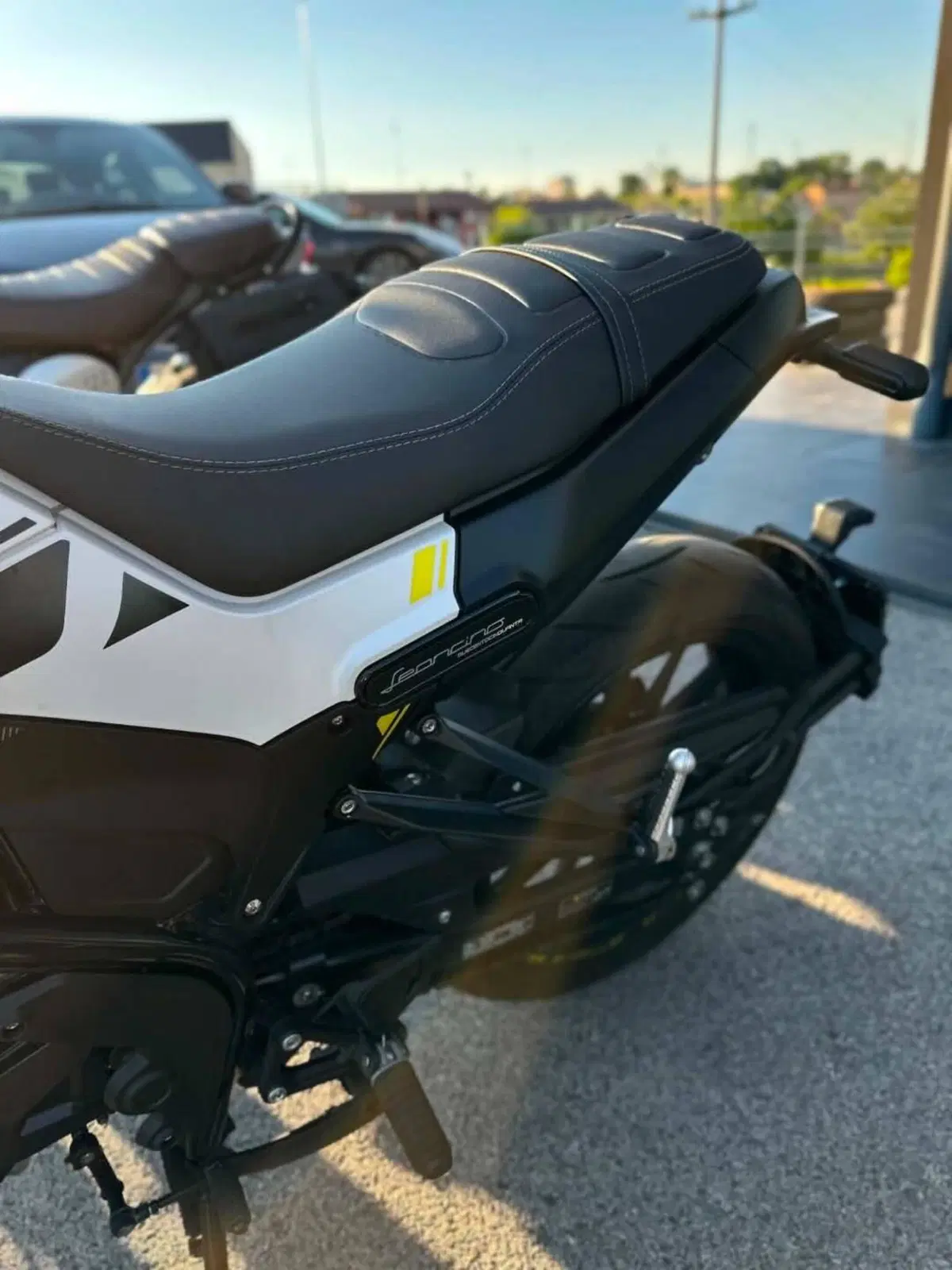 Benelli Leoncino 250 (2021 - 25) (8)