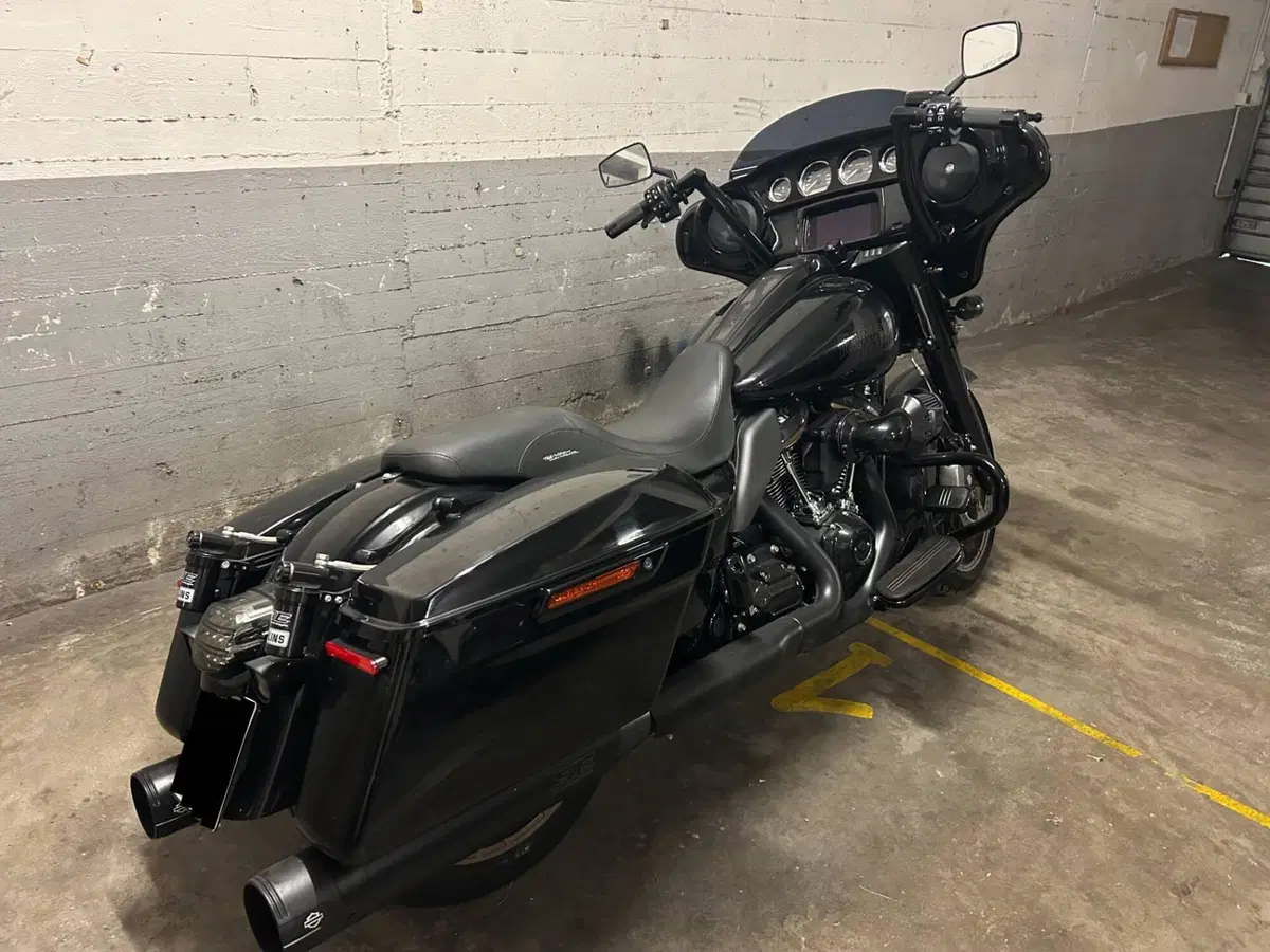 Harley-Davidson Street Glide ST (2022 - 23)