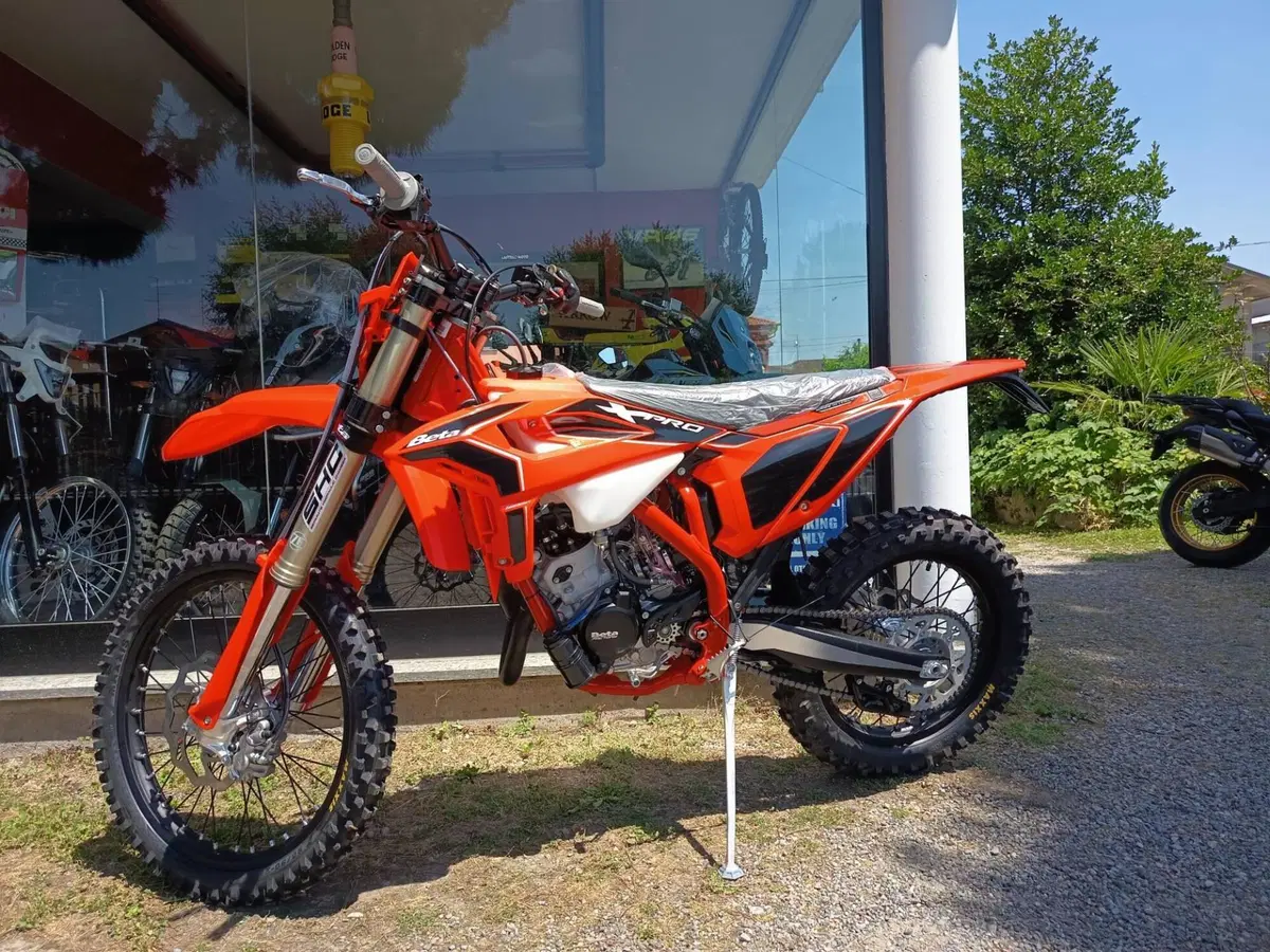 Betamotor RR X-PRO 125 2T Enduro (2027)