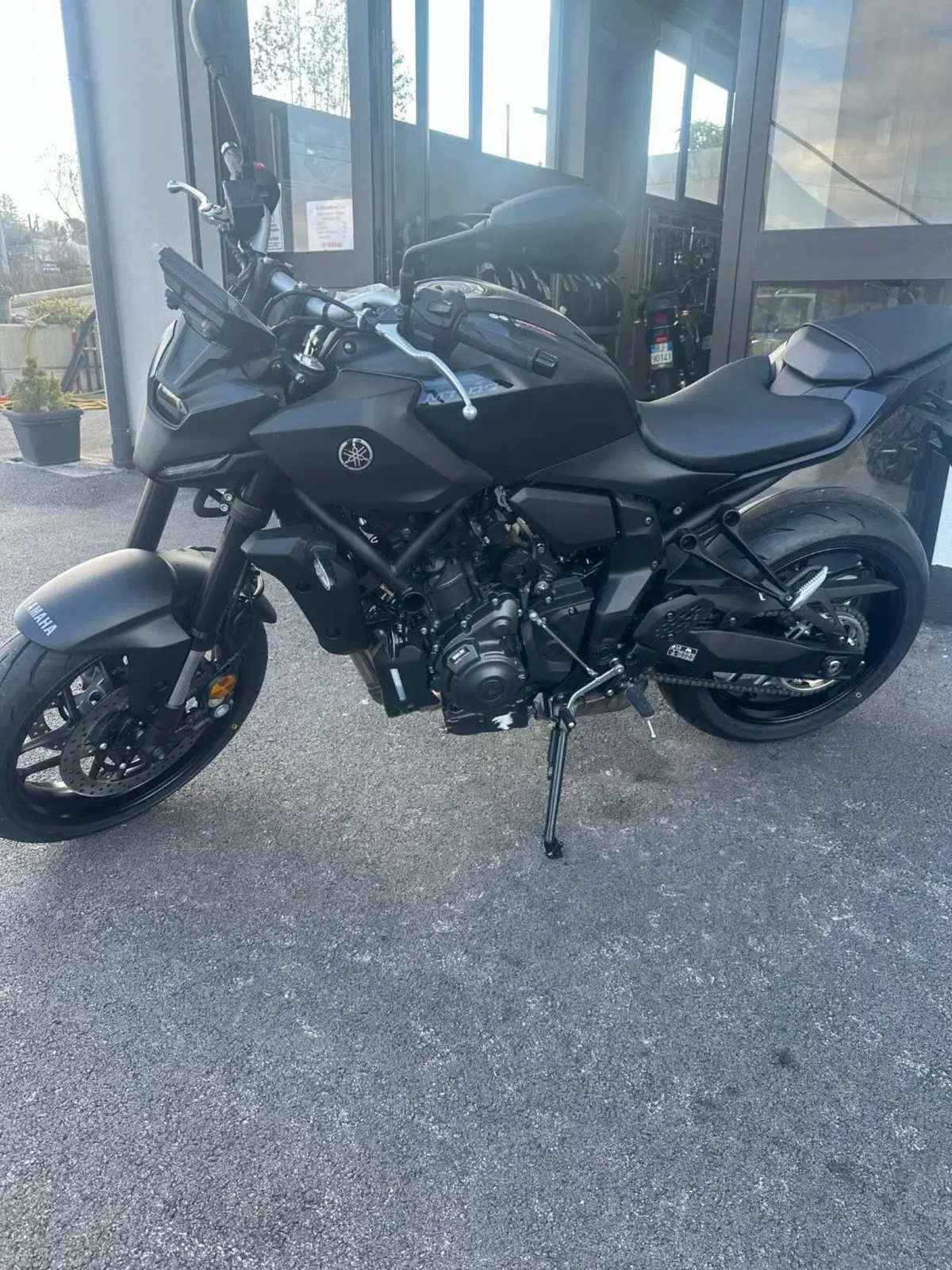 Yamaha MT-07 Y-AMT (2025 - 26) (4)