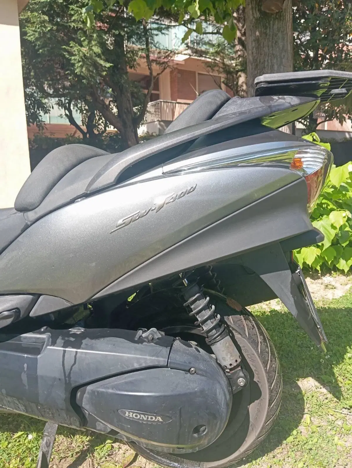 Honda Silver Wing 400 (2006 - 09) (5)