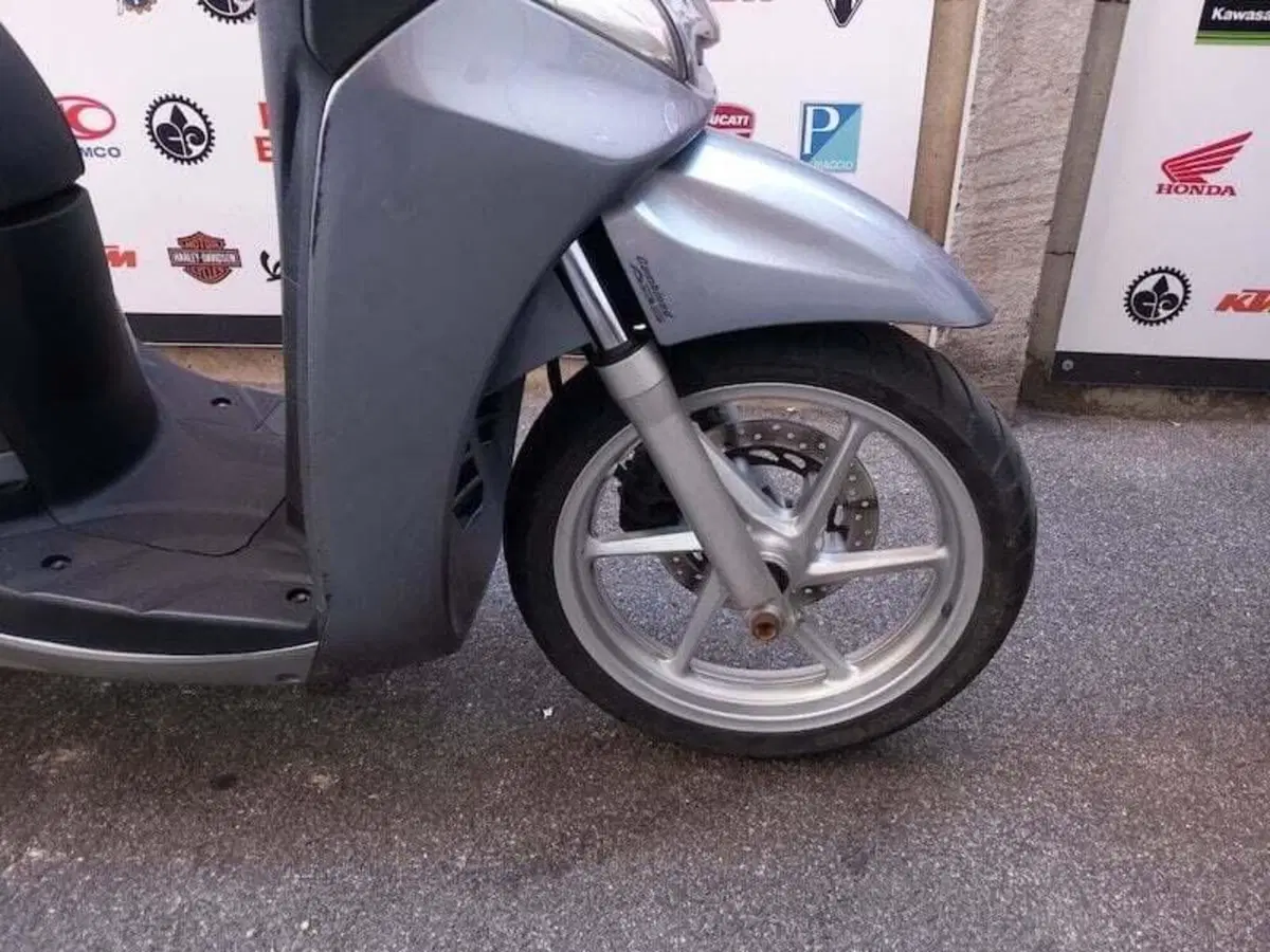 Honda SH 300 i ABS (2013 - 14) (5)
