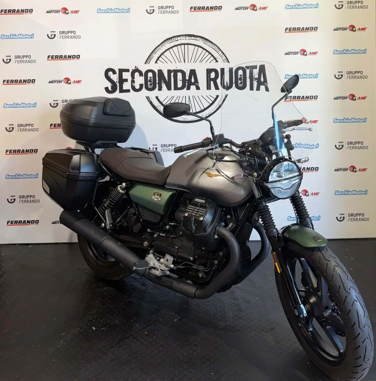 Moto Guzzi V7 Stone Centenario (2021 - 22) (4)