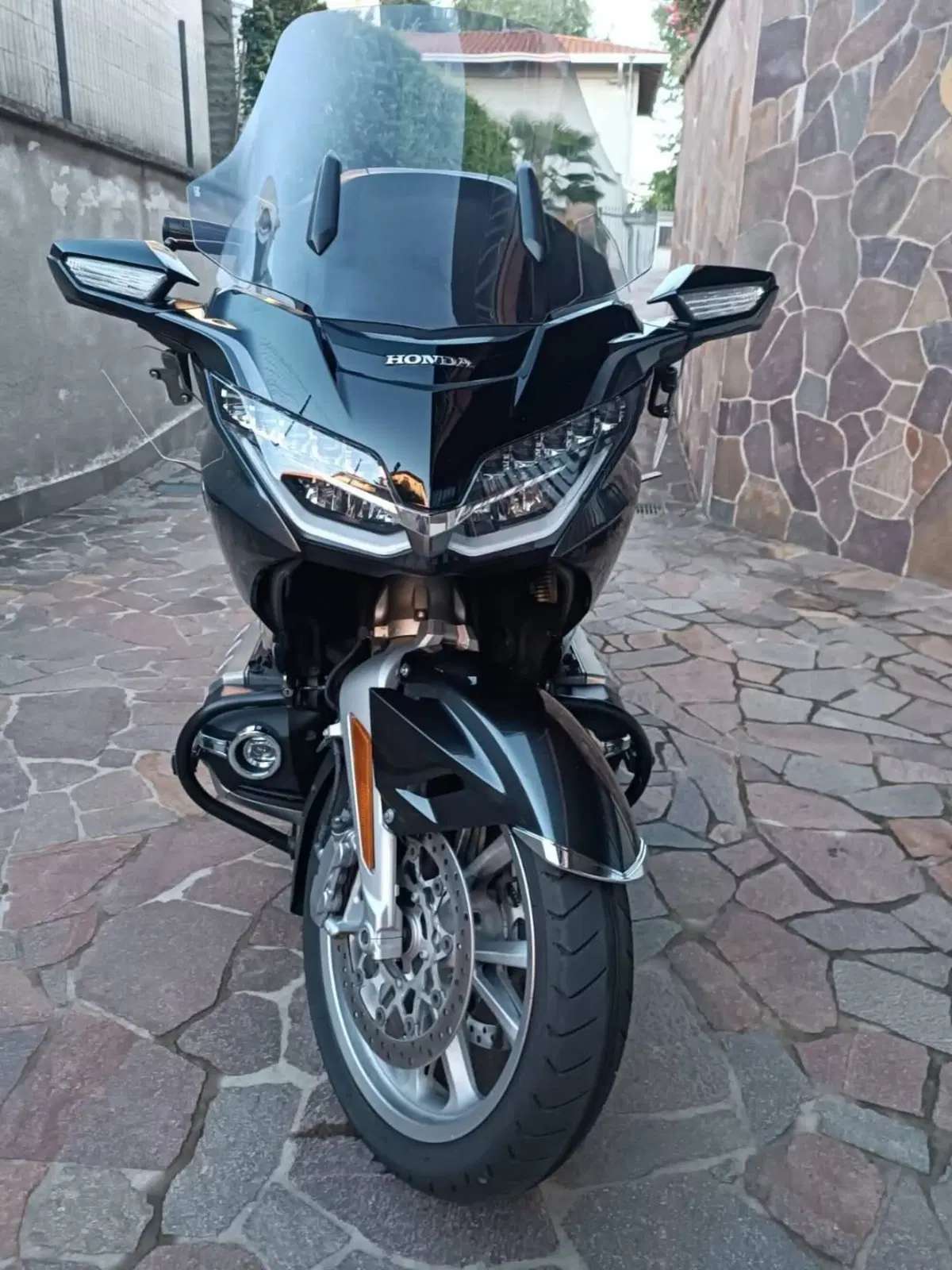 Honda GL 1800 Gold Wing Tour DCT (2021) (3)