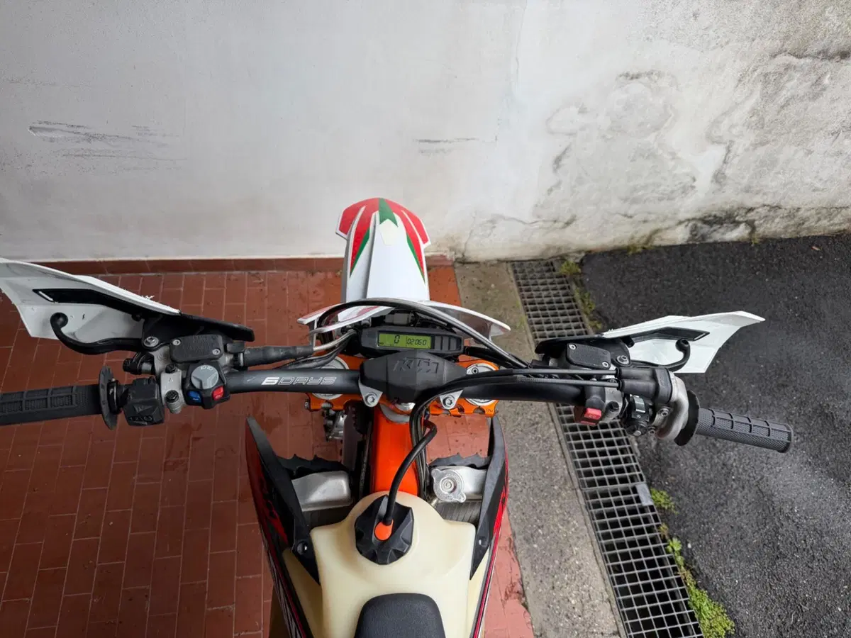 KTM 350 EXC-F Six Days (2020) (5)