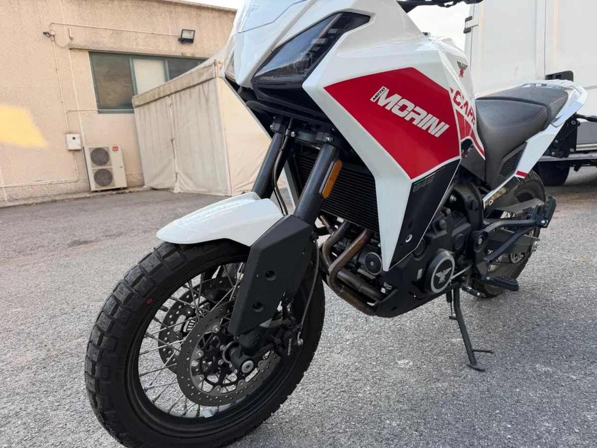 Moto Morini X-Cape 650 (2021 - 26) (3)