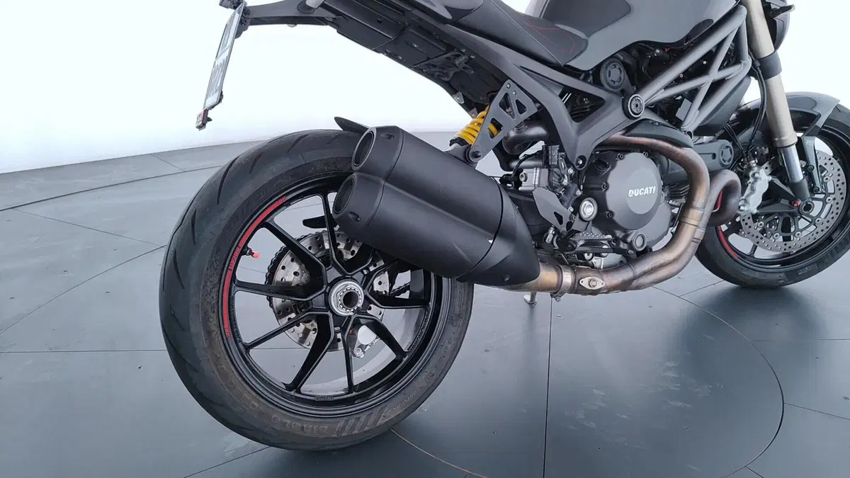 Ducati Monster 1100 (2009 -10) (11)