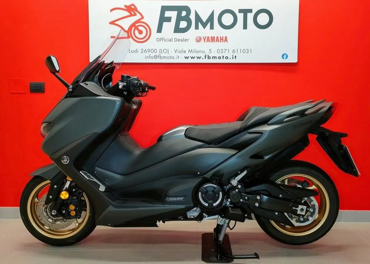 Yamaha T-Max 560 Tech Max (2020) (3)