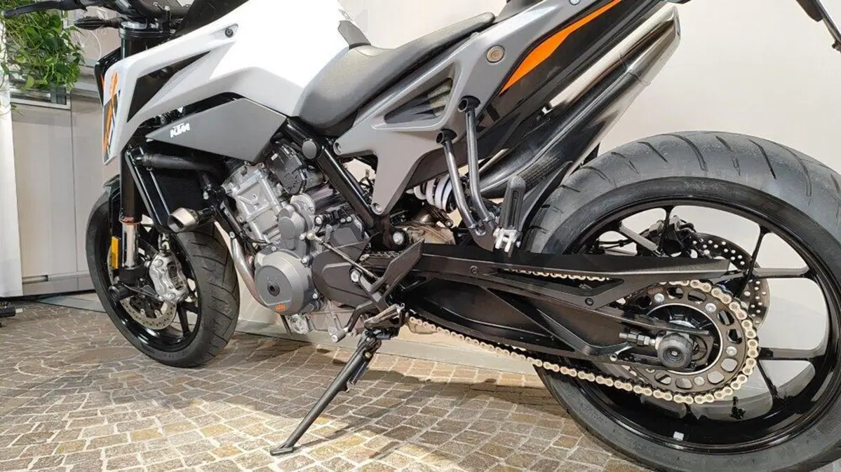 KTM 790 Duke L (2023 - 24) (4)