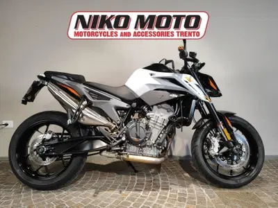 KTM 790 Duke L (2023 - 24) usata