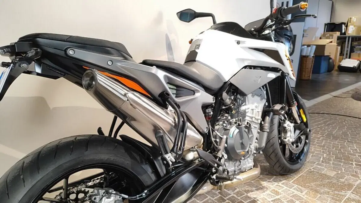 KTM 790 Duke L (2023 - 24) (6)