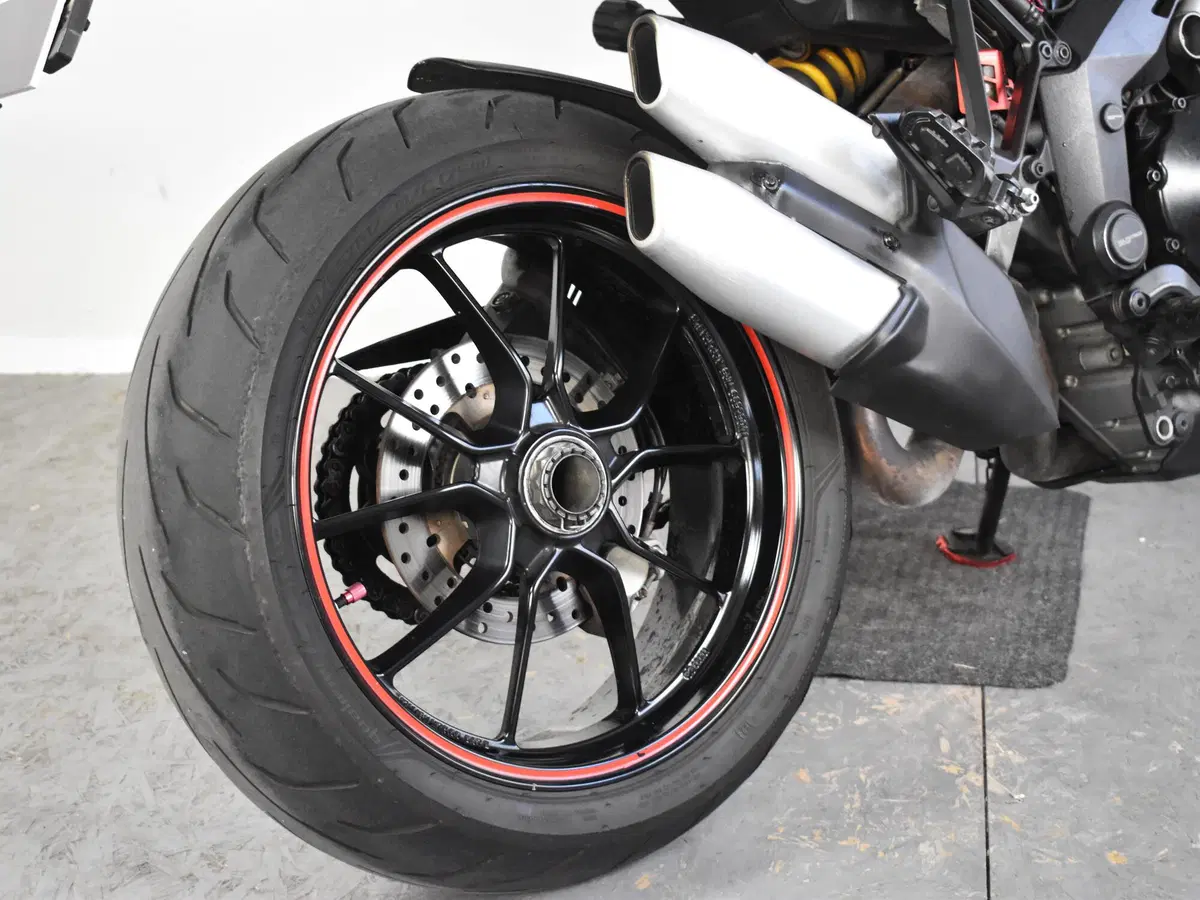Ducati Multistrada 1200 ABS (2010 - 12) (7)