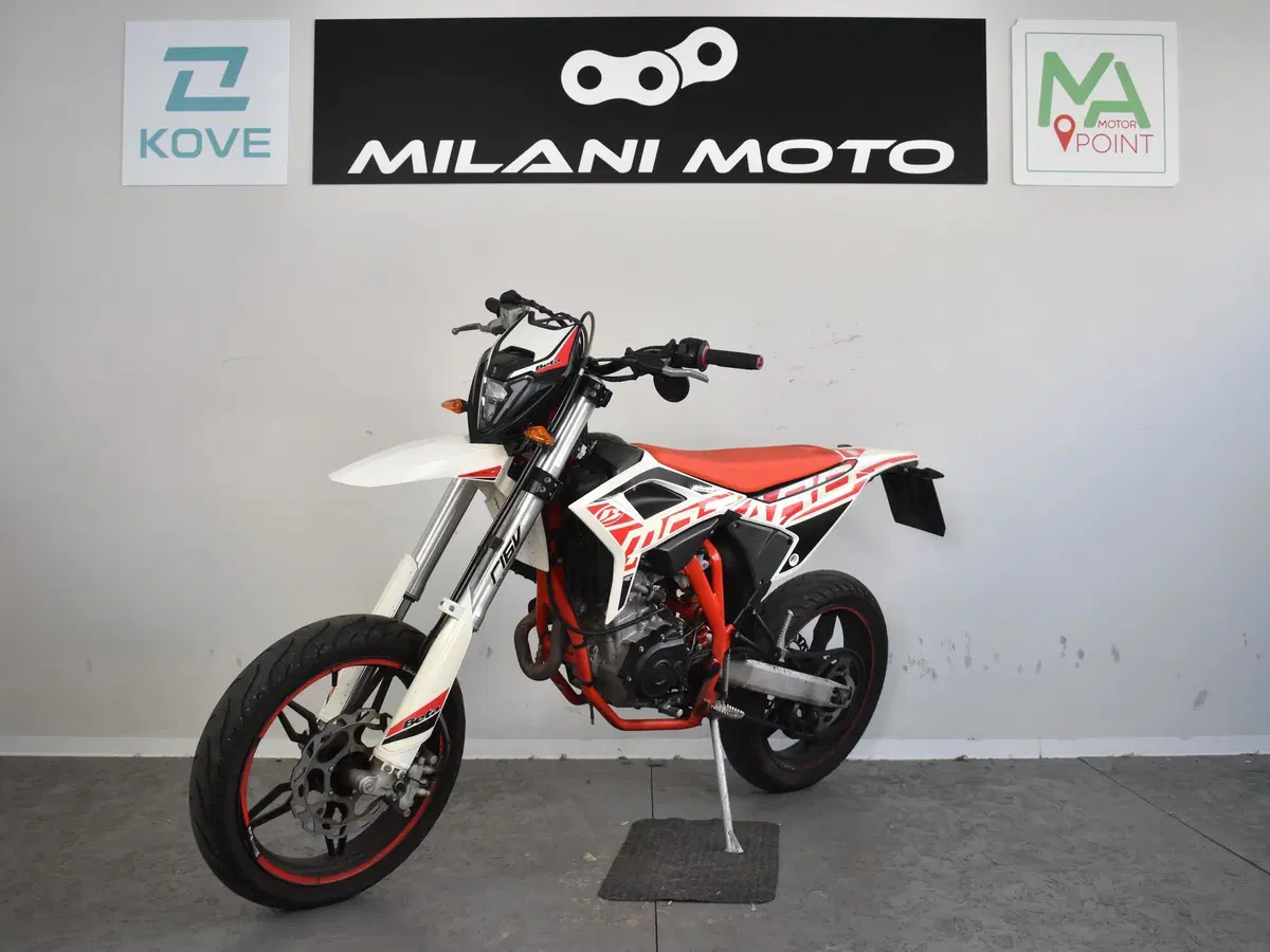 Betamotor RR 125 4T Motard LC (2021 - 23) (3)