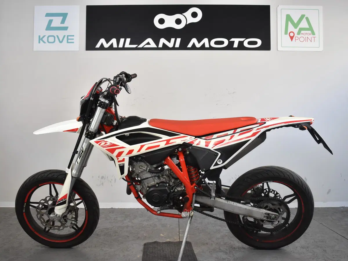 Betamotor RR 125 4T Motard LC (2021 - 23) (4)