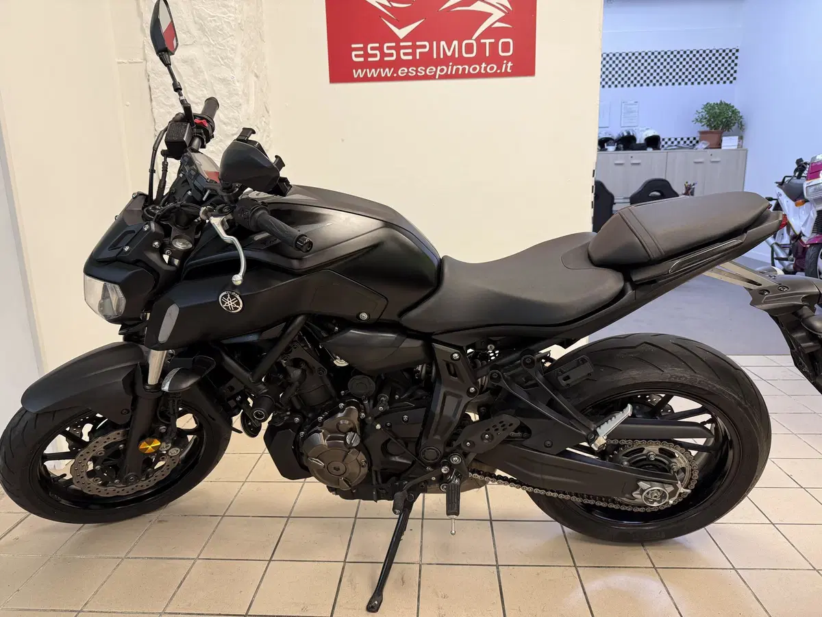 Yamaha MT-07 (2018 - 20) (2)