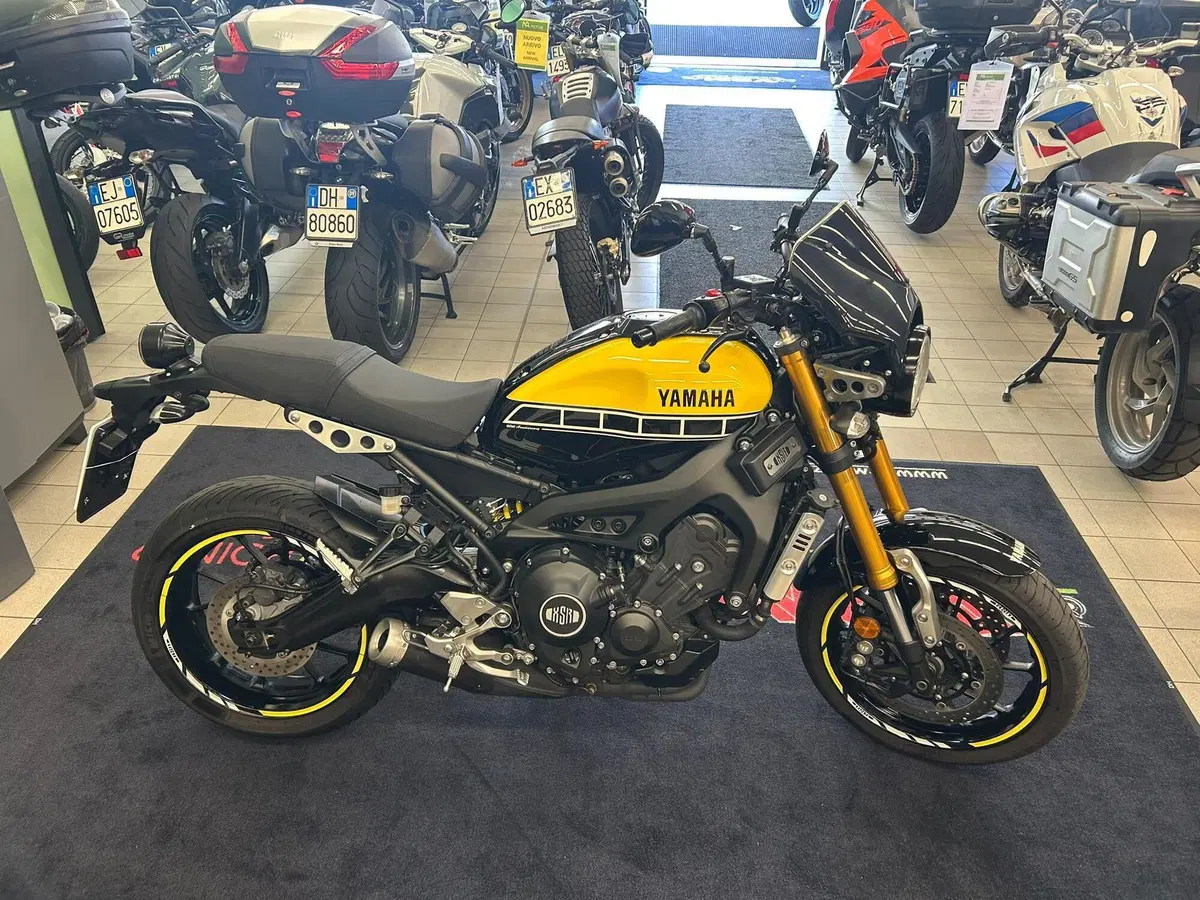 Yamaha XSR 900 ABS 60th Anniversary (2016 - 18) (2)