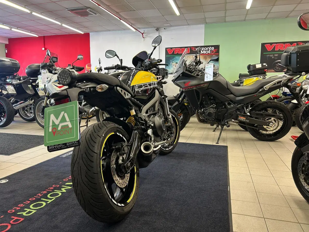Yamaha XSR 900 ABS 60th Anniversary (2016 - 18) (5)