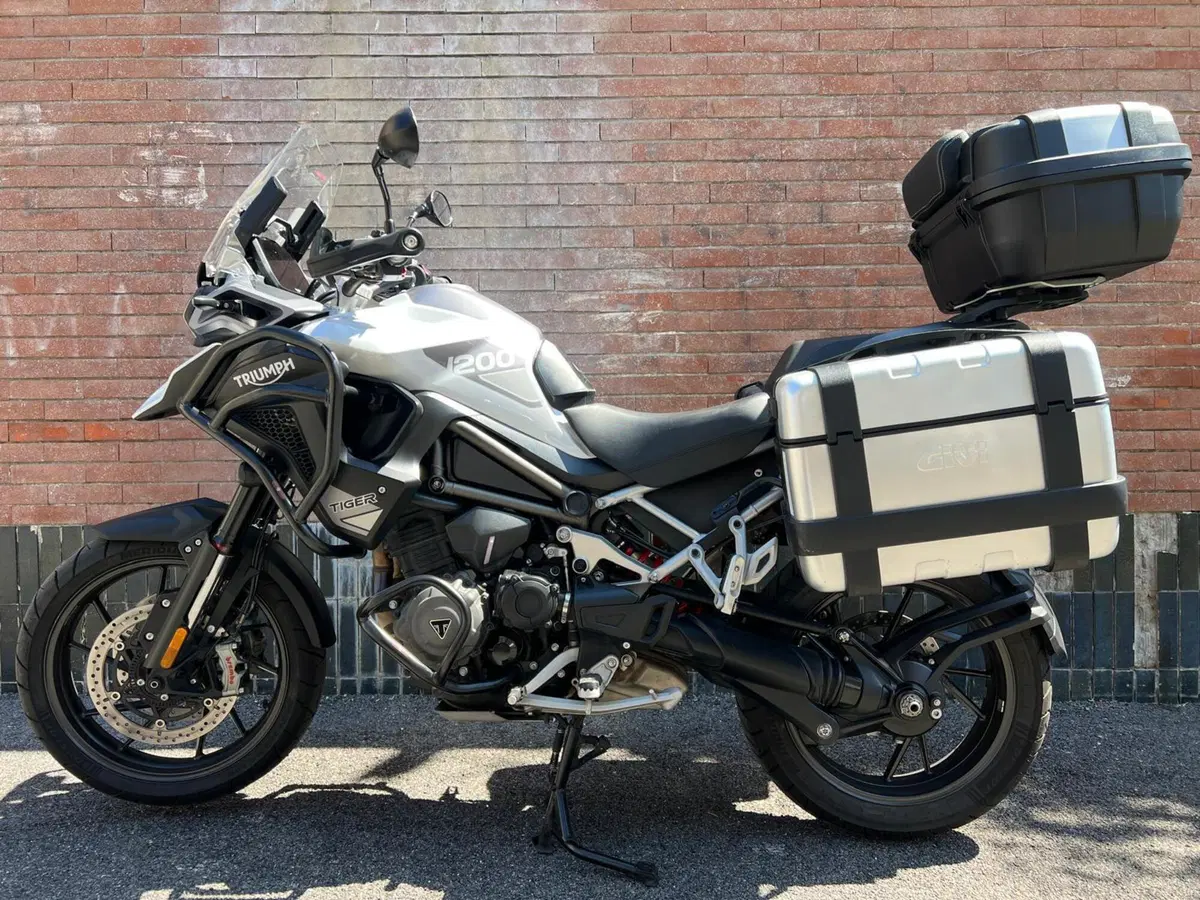 Triumph Tiger 1200 GT Pro (2022 - 23) (2)