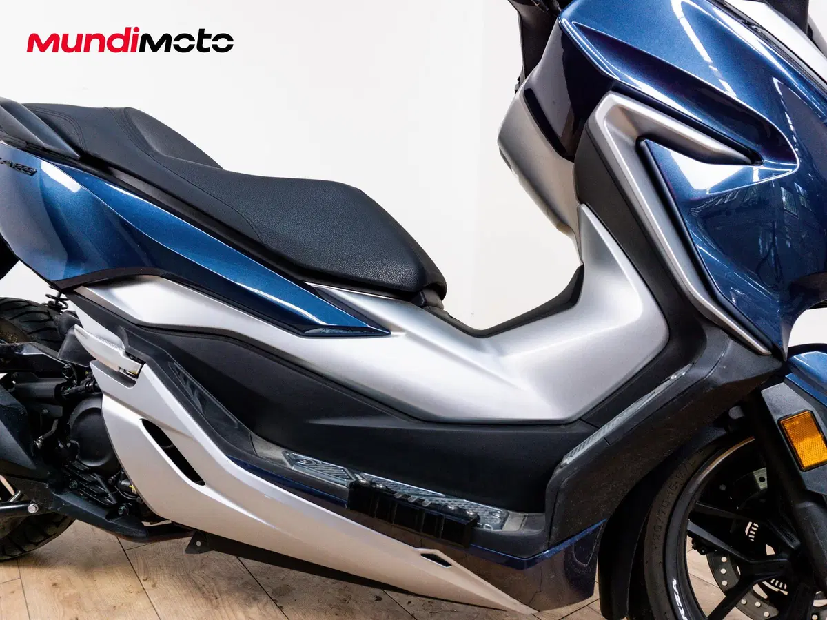 Honda Forza 300 ABS (2013 - 17) (5)