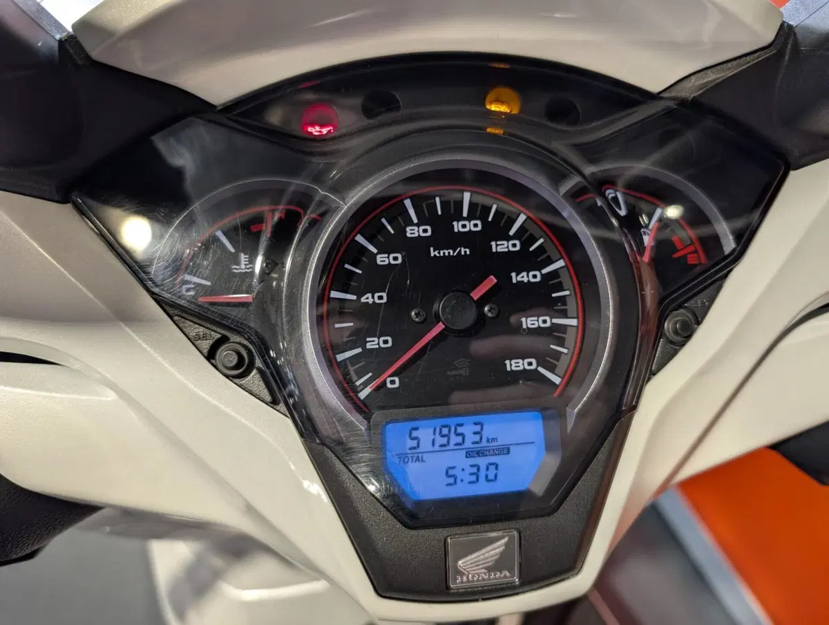 Honda SH 300 i ABS (2016 - 20) (2)