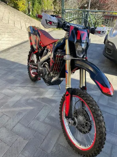 Honda CRF 250R (2005) usata