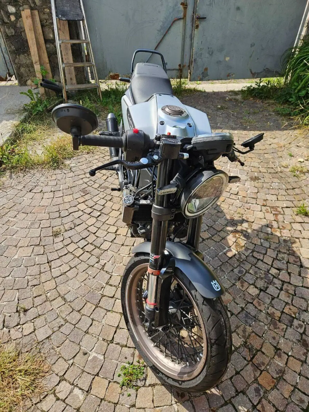 Husqvarna Vitpilen 401 (2021 - 23) (3)