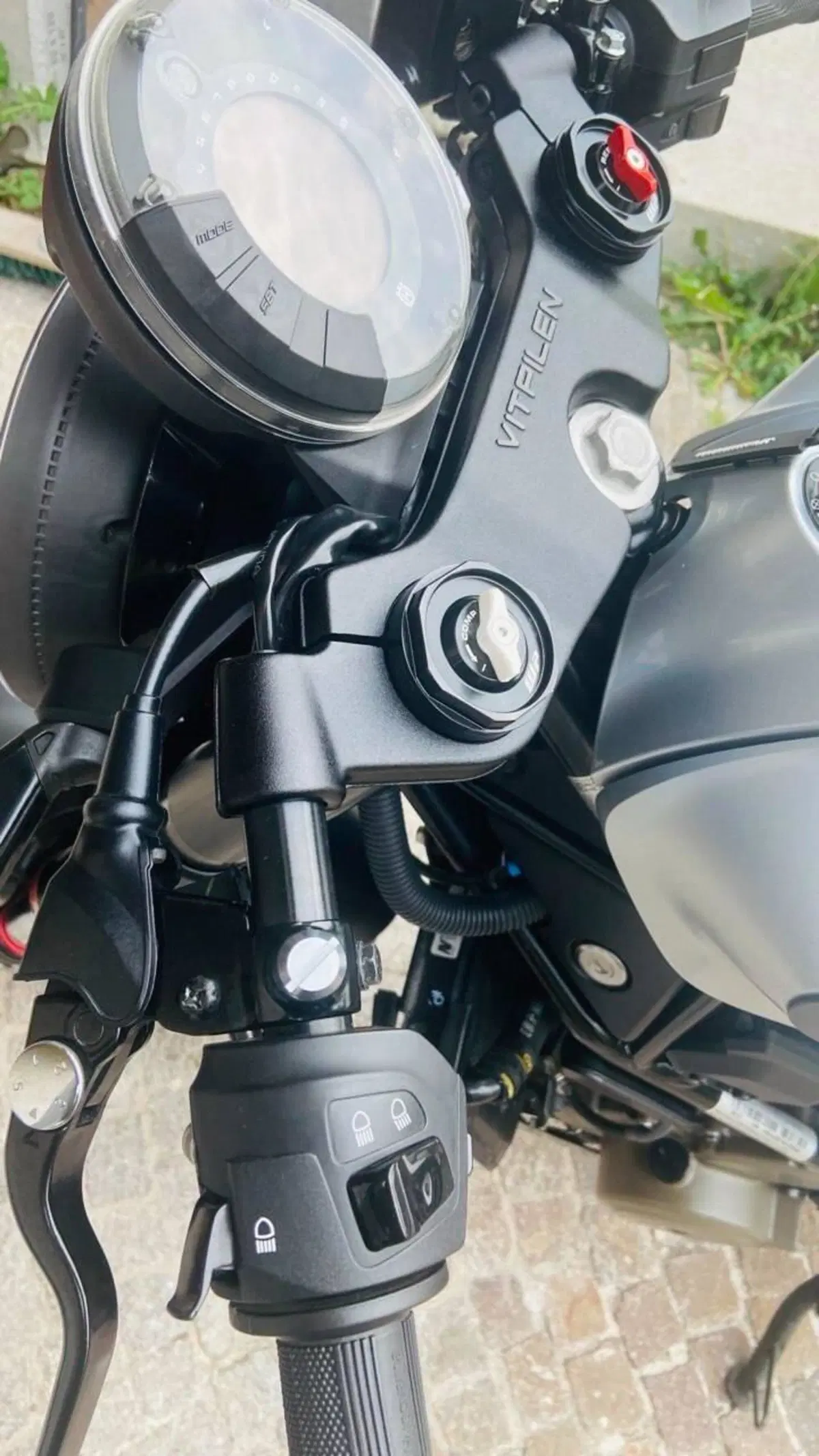 Husqvarna Vitpilen 401 (2021 - 23) (4)
