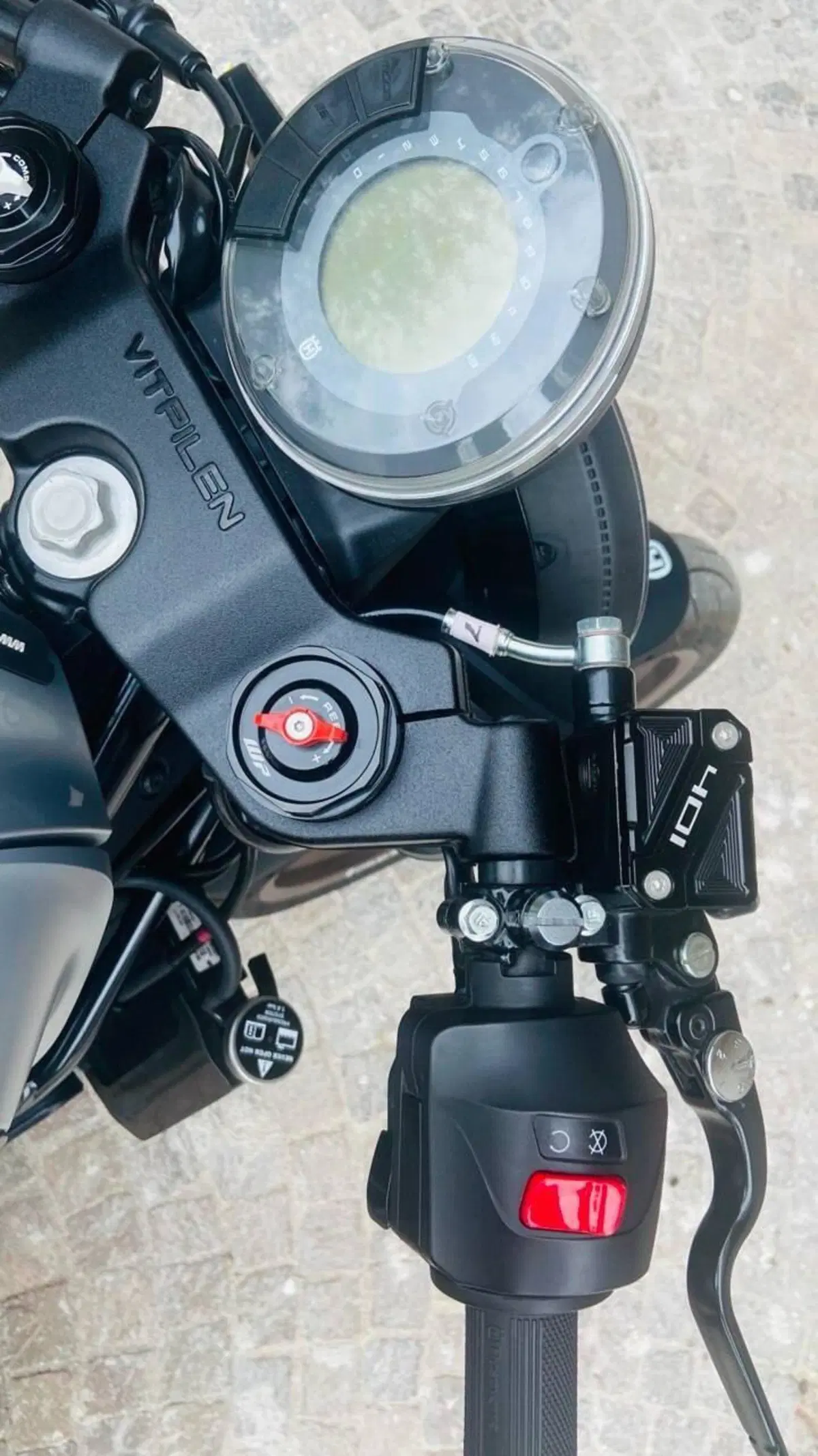Husqvarna Vitpilen 401 (2021 - 23) (5)
