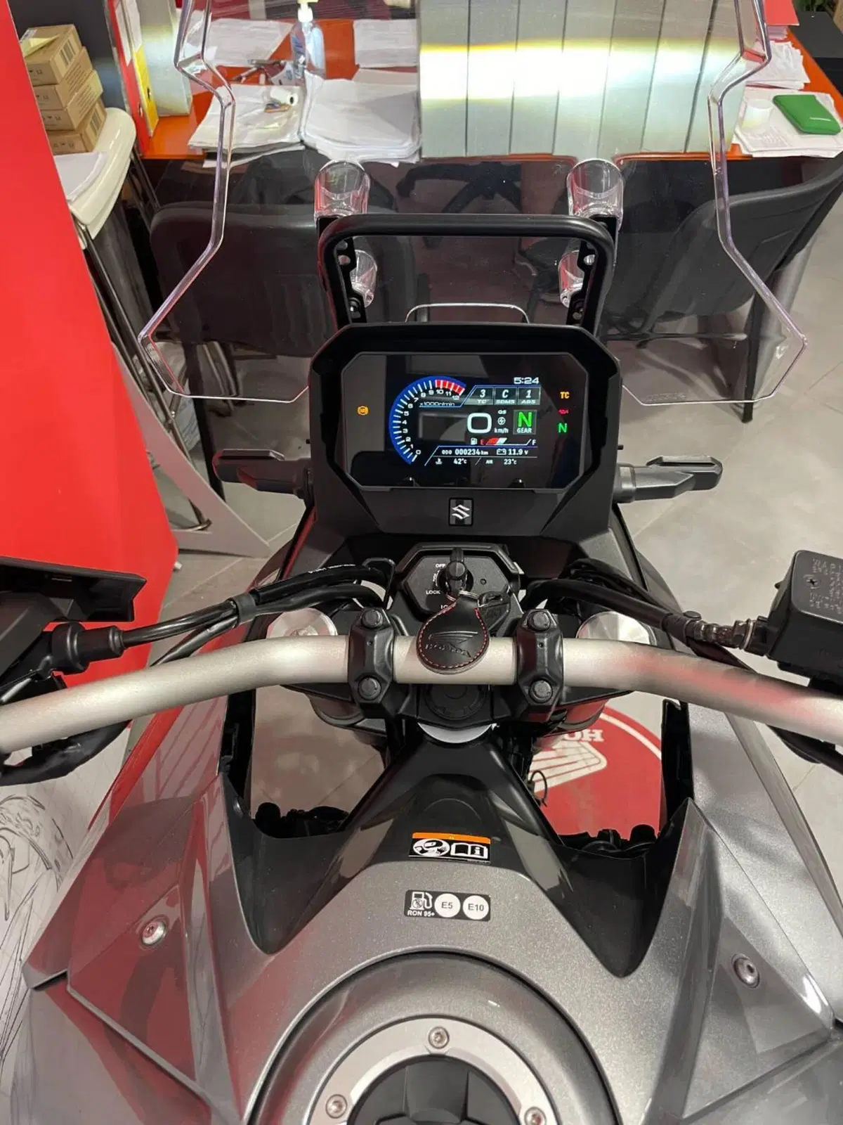 Suzuki V-Strom 800SE (2025 - 26) (14)